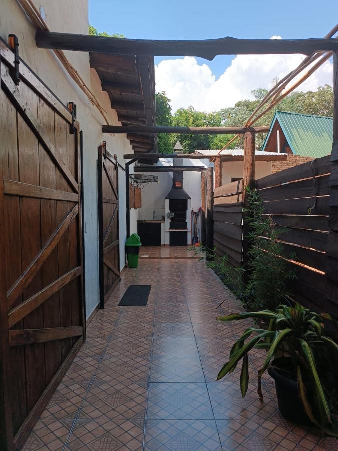 Carmen del Paraná Cerca Del Rio Bed & Breakfast エクステリア 写真